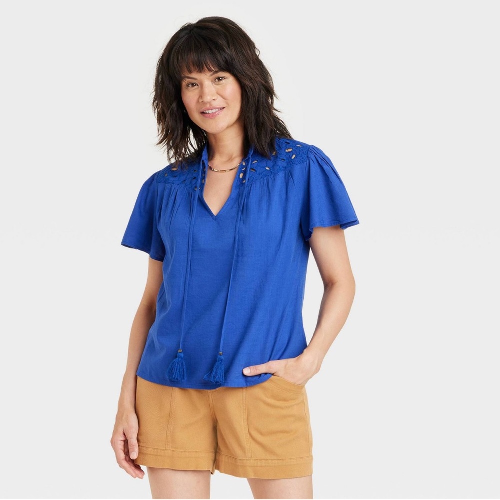 Women's Short Sleeve V-Neck Woven Eyelet Top - Knox Rose Blue XS